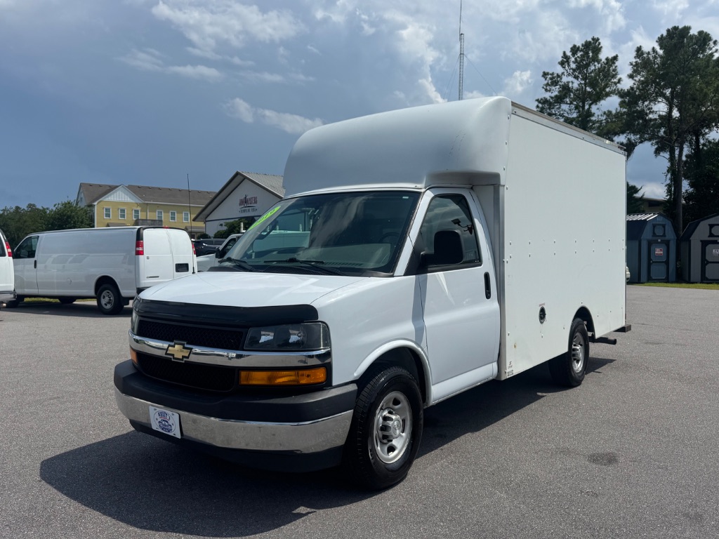 2019 Chevrolet Express Cutaway Base