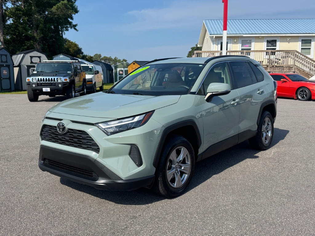 2022 Toyota RAV4 XLE