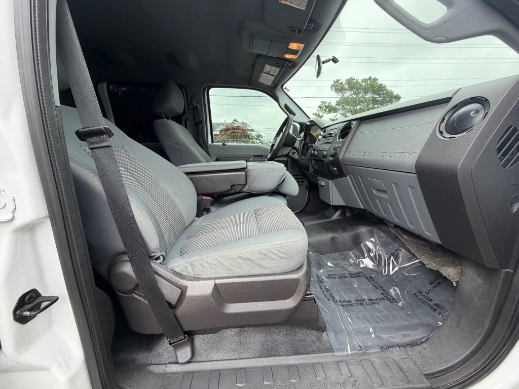 2016 Ford F-450 Super Duty XL - Photo 15