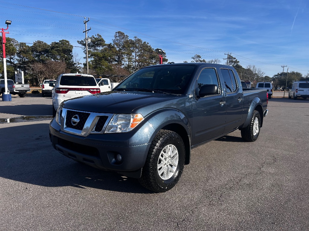 2016 Nissan Frontier SV's photo