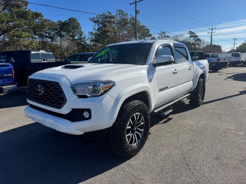 2020 Toyota Tacoma TRD Sport's photo