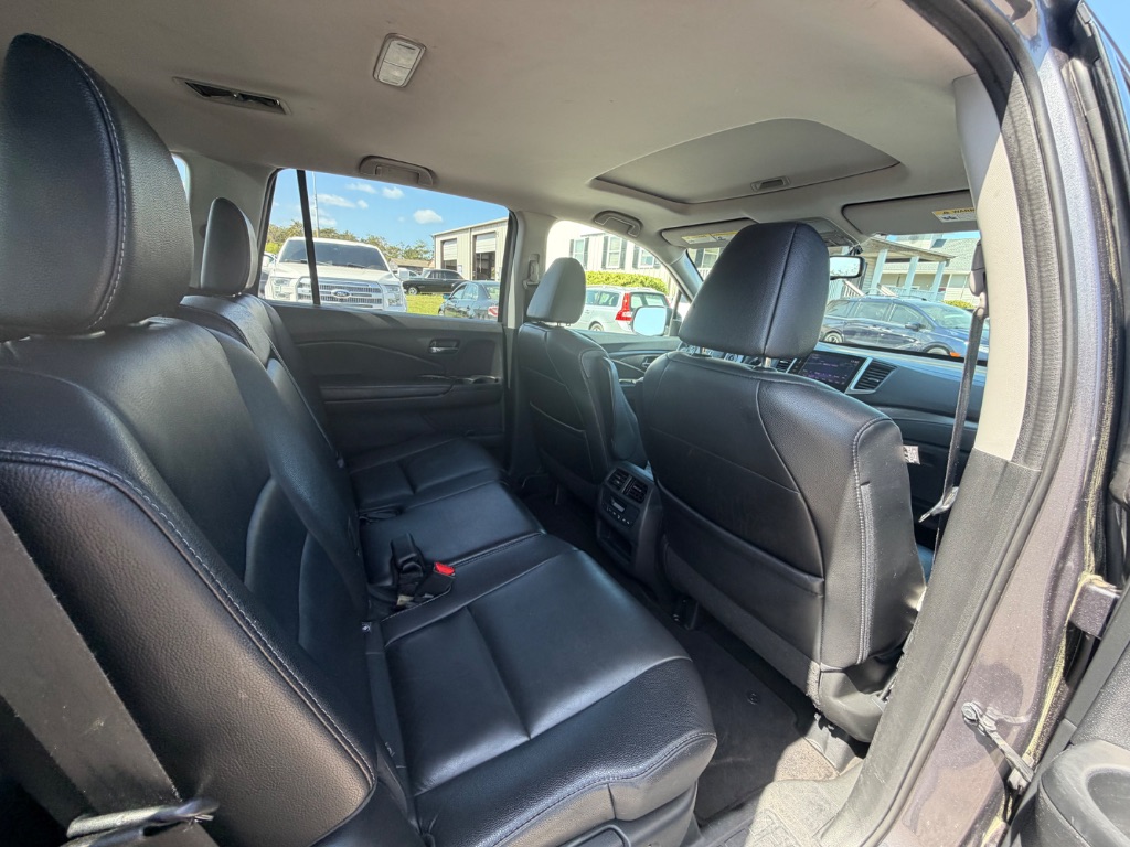 2017 Honda Pilot EX-L - Photo 18