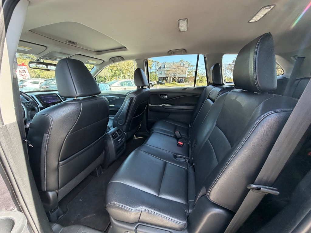 2017 Honda Pilot EX-L - Photo 14