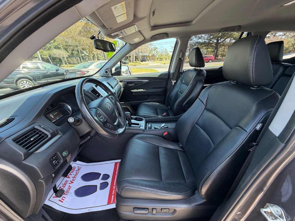 2017 Honda Pilot EX-L - Photo 9