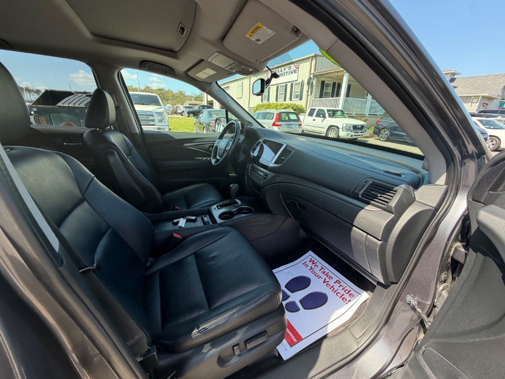 2017 Honda Pilot EX-L - Photo 19