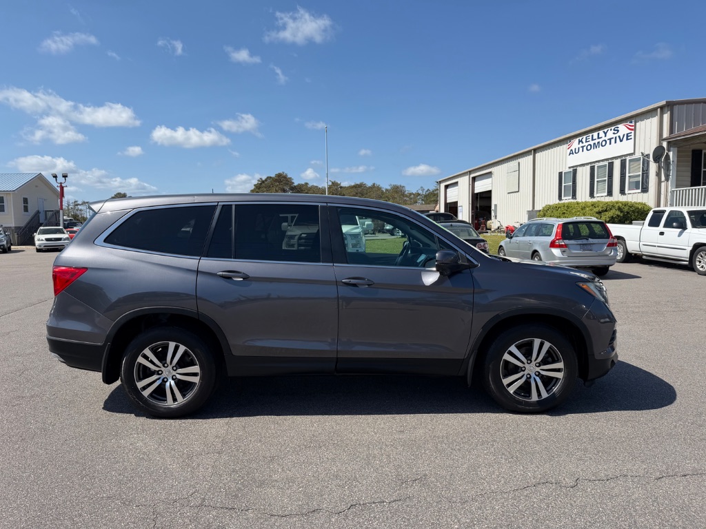 2017 Honda Pilot EX-L - Photo 6