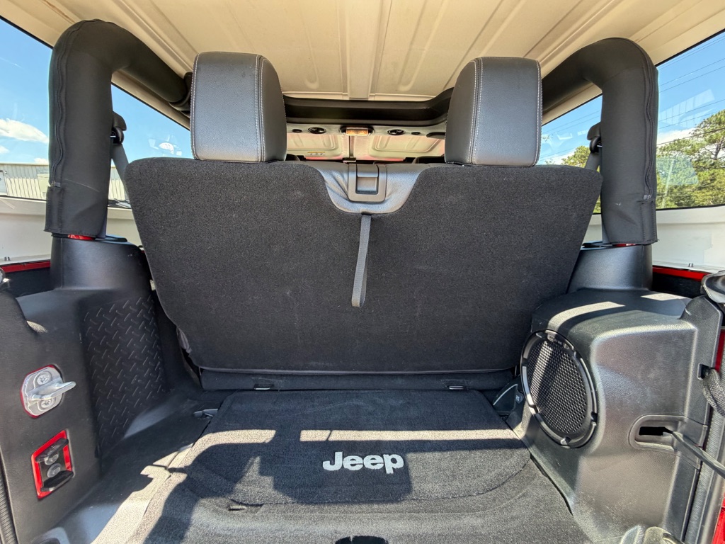 2014 Jeep Wrangler Sahara - Photo 15